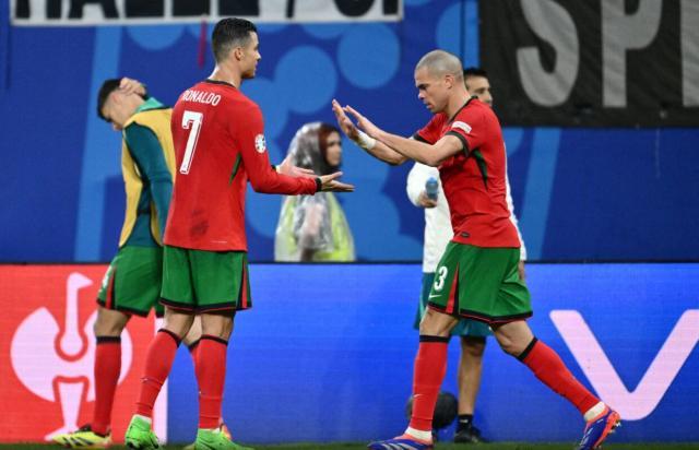 v站体育-C罗平佩佩国家队最老进球者纪录 胜场次数超水爷