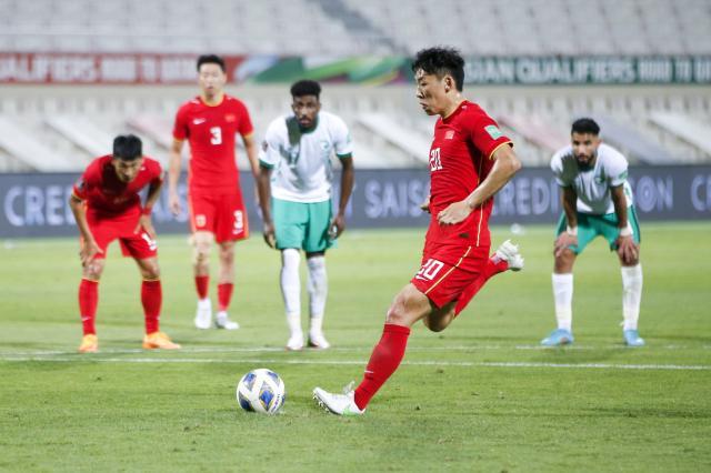 v站体育-脸面之战00后为国足争得希望 点射救主创新纪录