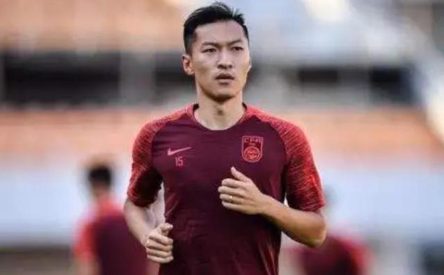 v站-津媒：U23国足激励国家队 个别老将上演国足谢幕战