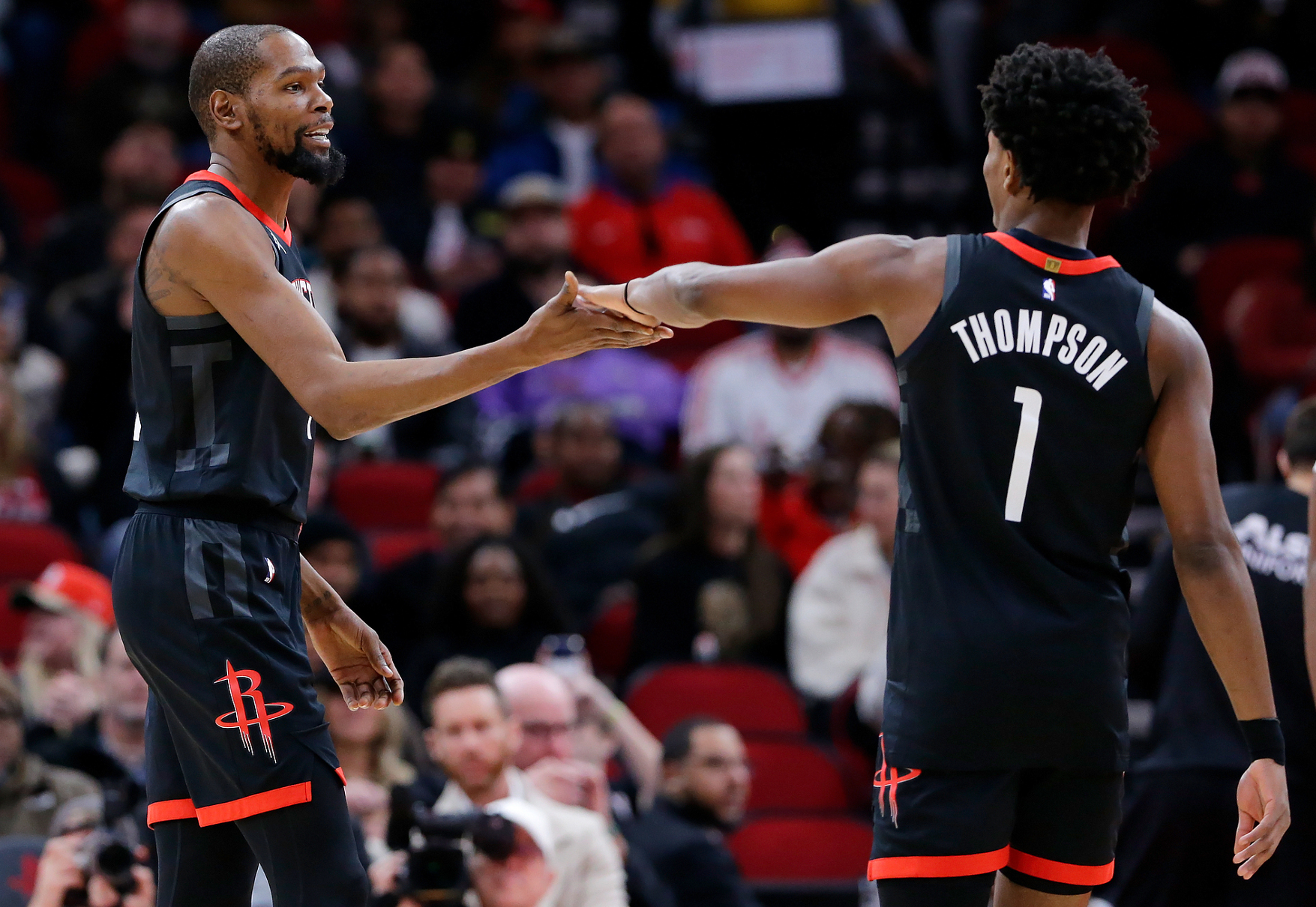 17中15轰33+9+6！申京吹响火箭反击号角 杜兰特33+8献两决胜三分